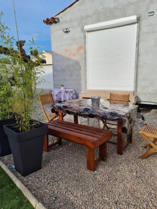 Appartement 53 M² - Pignans Au Coeur Du Var Buitenkant foto