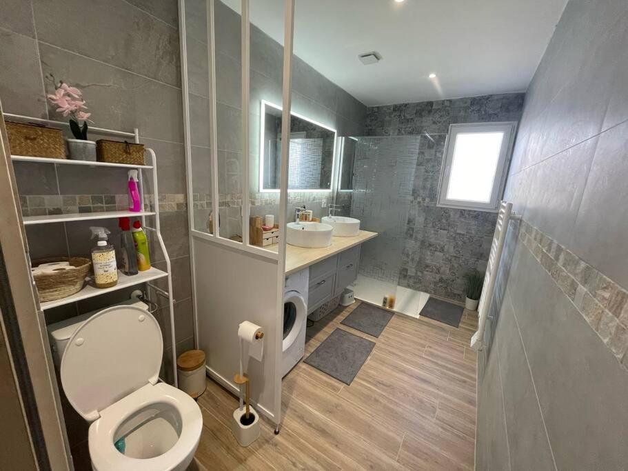 Appartement 53 M² - Pignans Au Coeur Du Var Buitenkant foto