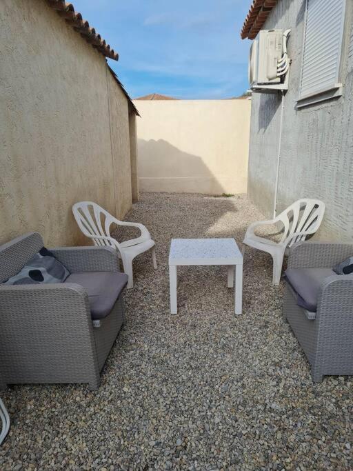 Appartement 53 M² - Pignans Au Coeur Du Var Buitenkant foto
